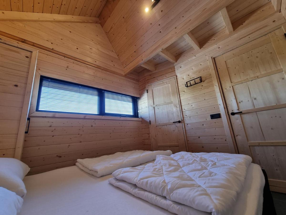 Chalet met Sauna en Airconditioning Sint Annaland Exterior foto